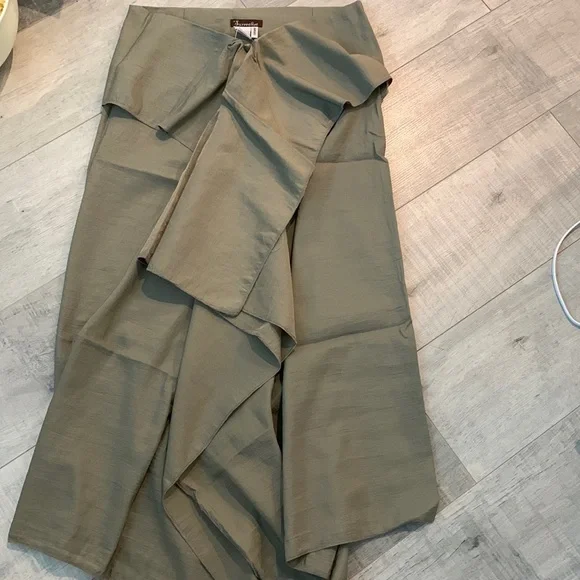 NWT Surrealist asymmetrical front zip long skirt - Picture 6 of 10